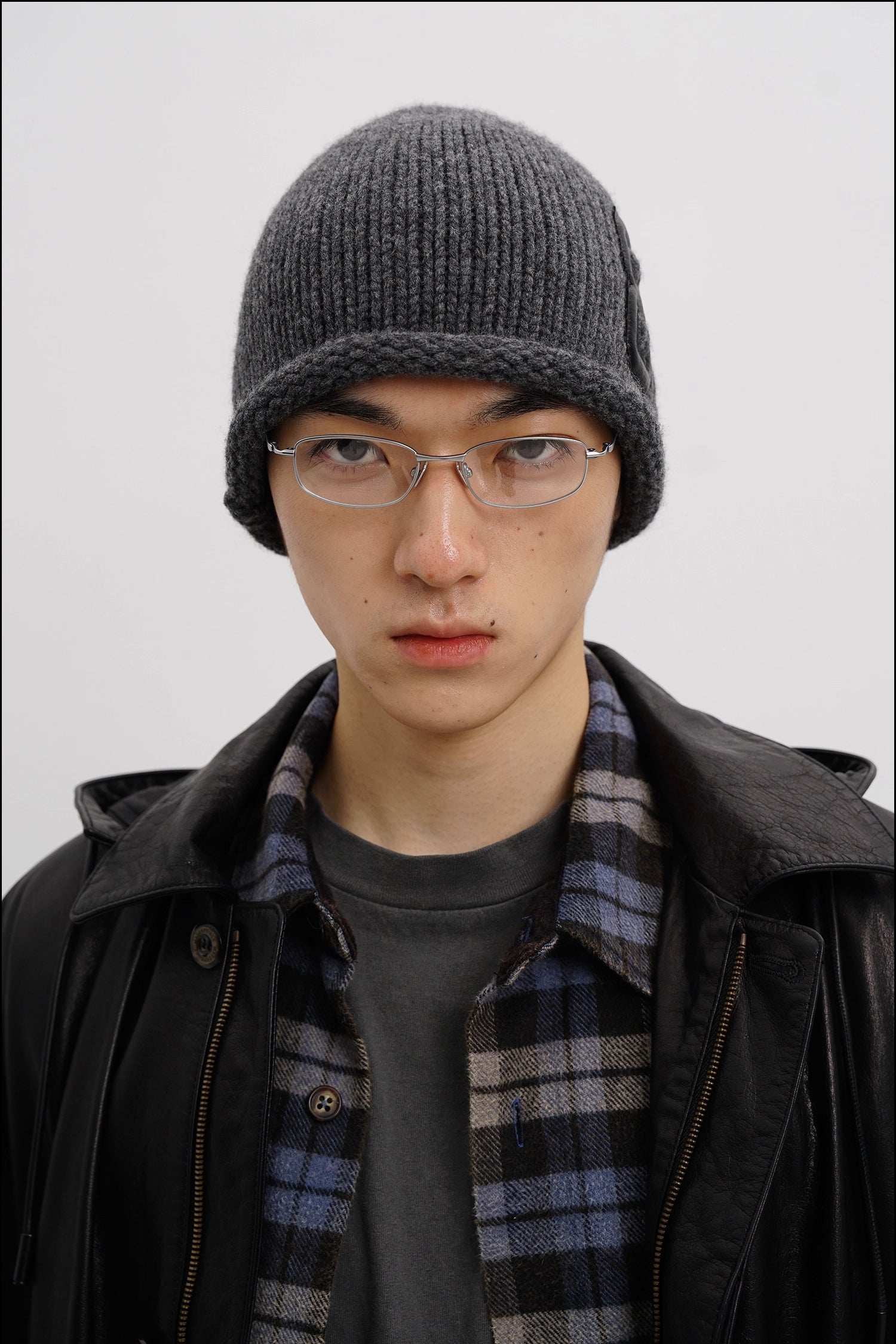 Vintage-inspired wool beanie with rolled brim - Mason Prince